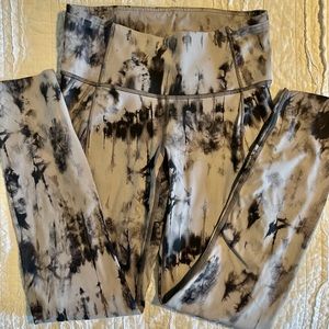 Lululemon cropped leggings